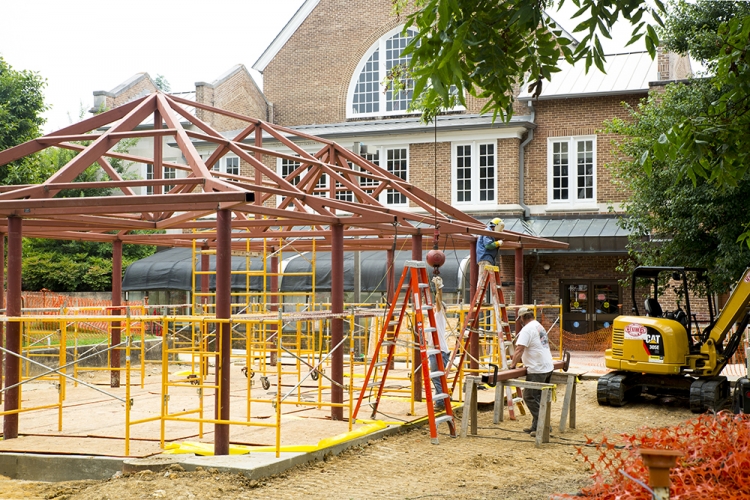 Construction on Moe's